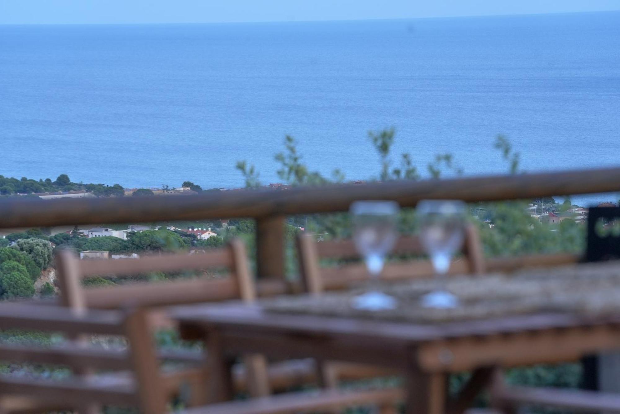 Aaa View Private Terrace Outdoor Heated Hot Tub Family Fun Villa Badalona Kültér fotó