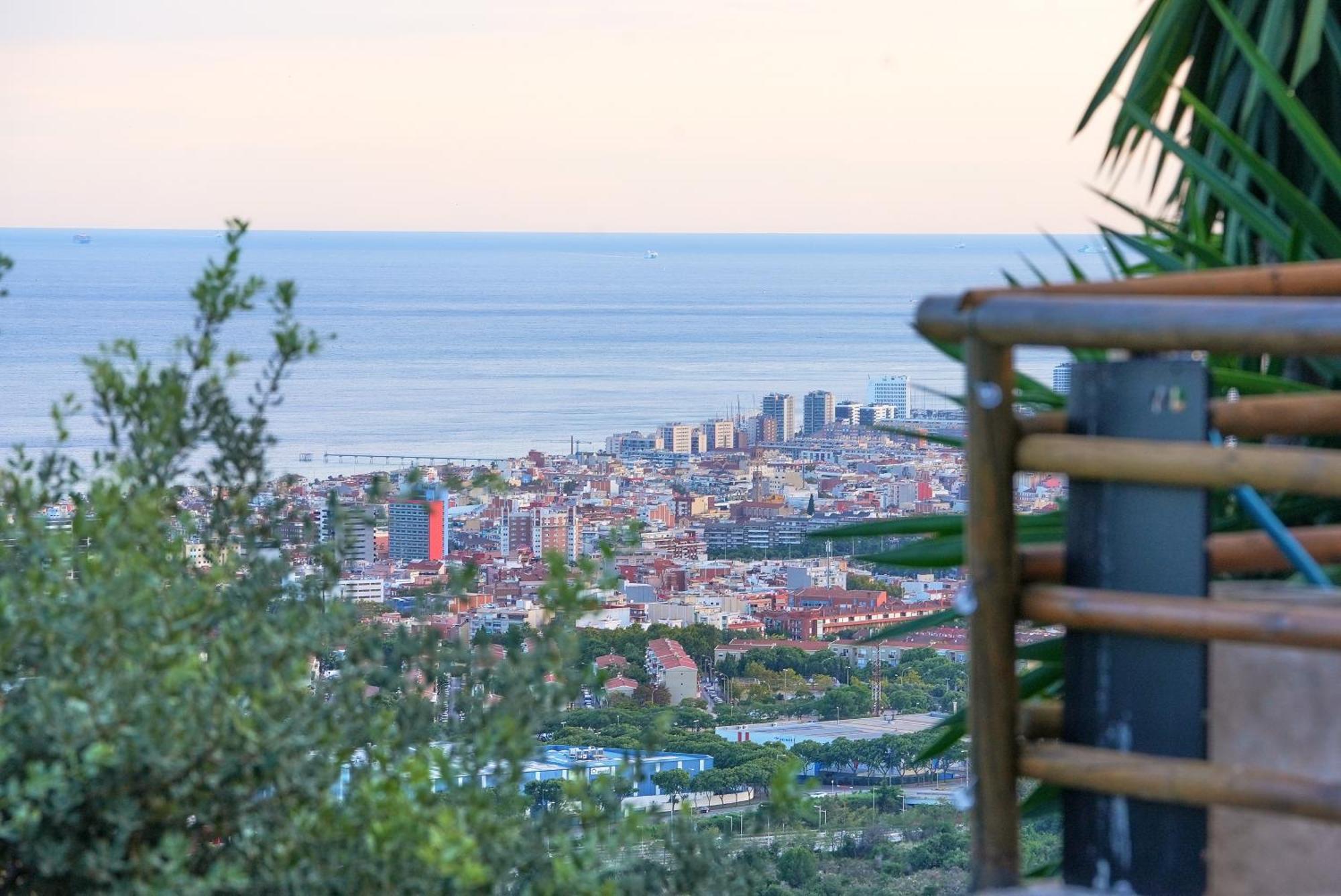 Aaa View Private Terrace Outdoor Heated Hot Tub Family Fun Villa Badalona Kültér fotó